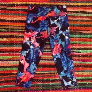 ♾ATHLETA TIE DYE CROPPED ACTIVE LEGGING♾